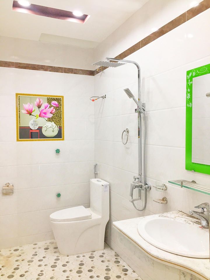 Hình ảnh Bán nhà Thiên lôi chợ Đôn, hg Đông Nam. Nằm ngay sau 1 căn mặt đường,cách đường 30m, 4 tầng, xây mới